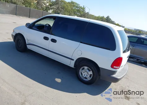 1998 Plymouth Voyager z USA, uszkodzony, nr VIN 2P4GP25R5WR542945